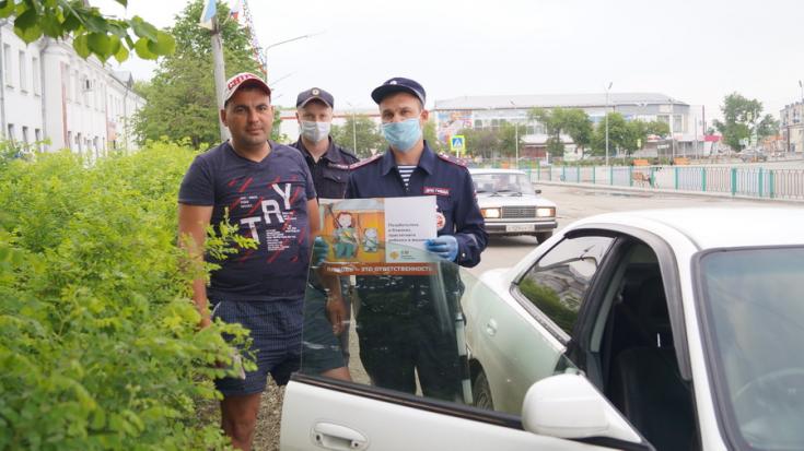 Зауральские автоинспекторы призвали водителей к соблюдению правил перевозки детей