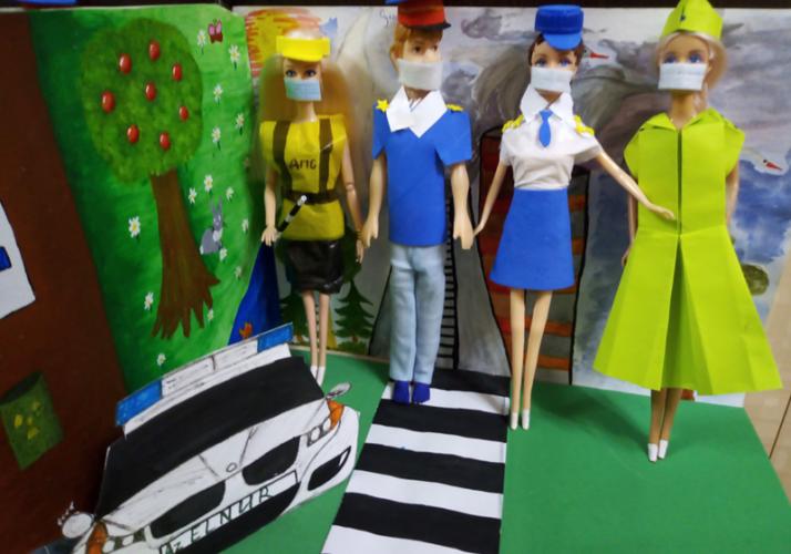 В Селенгинском районе школьники изготовили поделки, посвященные теме дорожной безопасности