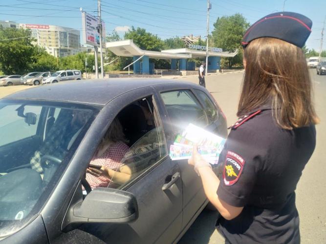 Дорожные полицейские Саратова провели акцию «Детство в безопасности»