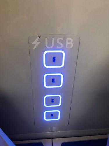В поезде есть разъемы для usb