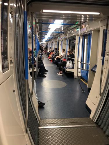 Еду в метро