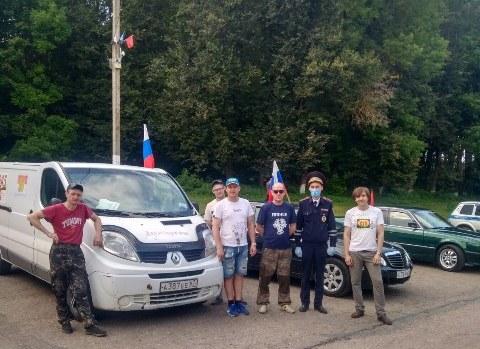 В Дорогобуже участникам автопробега напомнили о дорожной безопасности