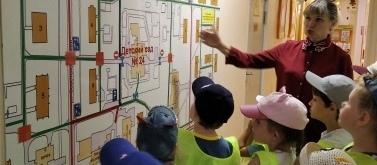 Будущие первоклассники Красноярского края учатся планировать свой безопасный маршрут еще в детском саду