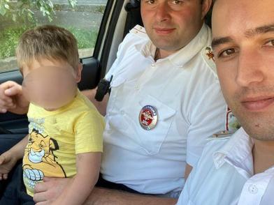 Полицейские Владикавказа в кратчайшие сроки нашли заблудившегося трехлетнего ребенка