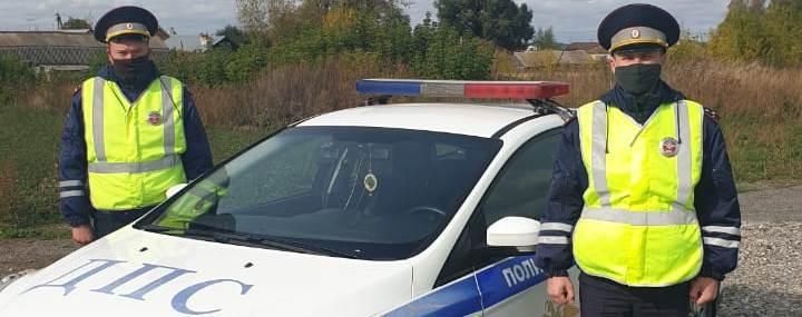 Автолюбитель поблагодарил сотрудников Госавтоинспекции за помощь на дороге