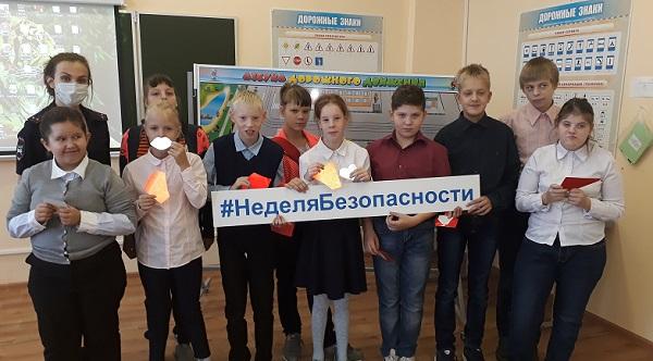 Сотрудники управления ГИБДД МВД по Республике Коми провели занятие с воспитанникам Детского дома № 3 г. Сыктывкара