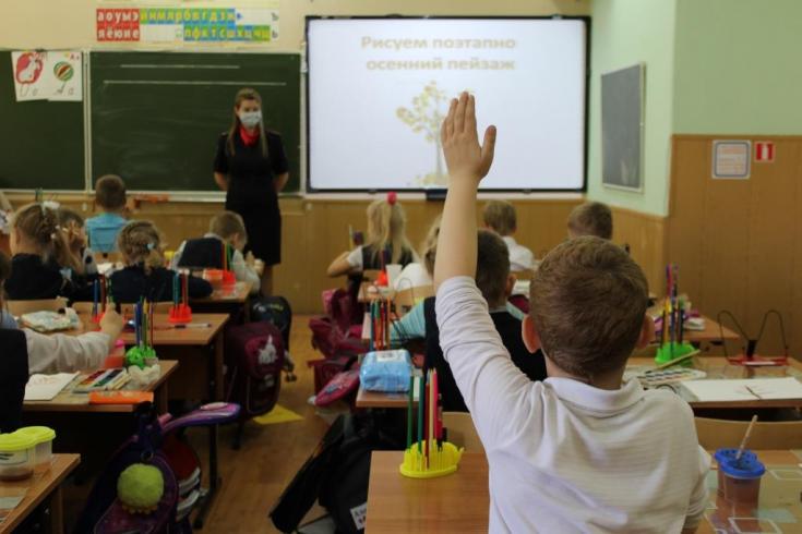 Дорожные полицейские и «Лаборатория безопасности» провели в нижегородских школах практические занятия