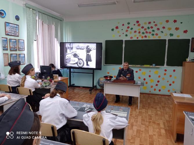 Школьники Темникова познакомились с ветераном службы Госавтоинспекции