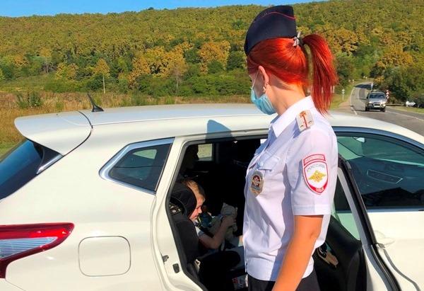 В Адыгее госавтоинспекторы рекомендовали родителям безопасно перевозить детей в автотранспорте