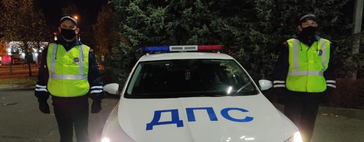 В Татарстане сотрудники ГИБДД оказали помощь мужчине, которому неожиданно стало плохо