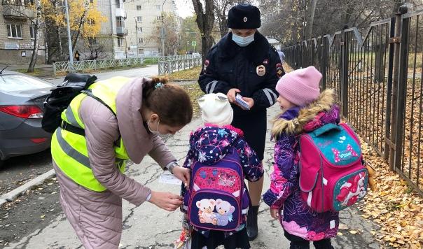 В Свердловской области Госавтоинспекторы подвели итоги профилактического мероприятия «Безопасная дорога»