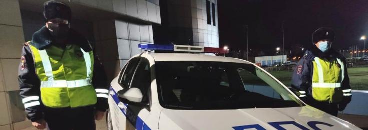 В Татарстане сотрудники Госавтоинспекции оперативно сопроводили в медицинское учреждение ребёнка, которому требовалась неотложная медицинская помощь