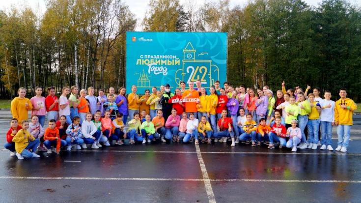 В Московской области прошла масштабная танцевальная эстафета в поддержку социального раунда «Засветись!»