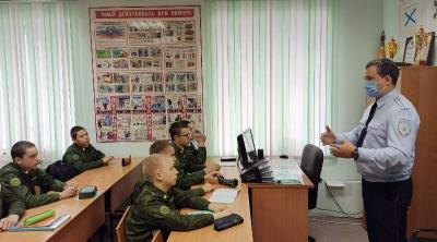 В Красноярском крае прошли уроки безопасности в кадетском корпусе