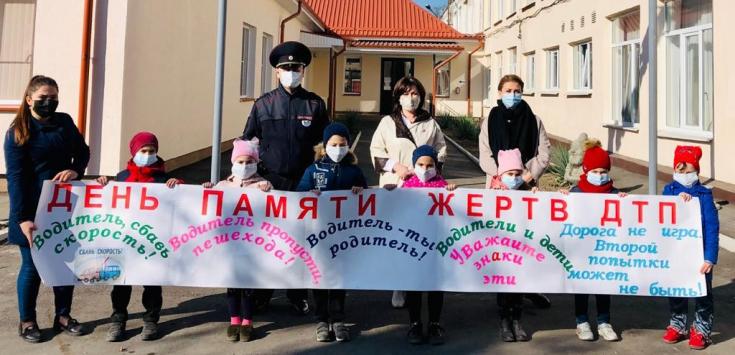 Юные активисты Кабардино-Балкарии выступили против аварий на дорогах
