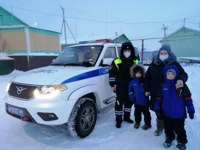 Автоинспекторы Тазовского района продолжают проведение профилактической работы с несовершеннолетними участниками дорожного движения