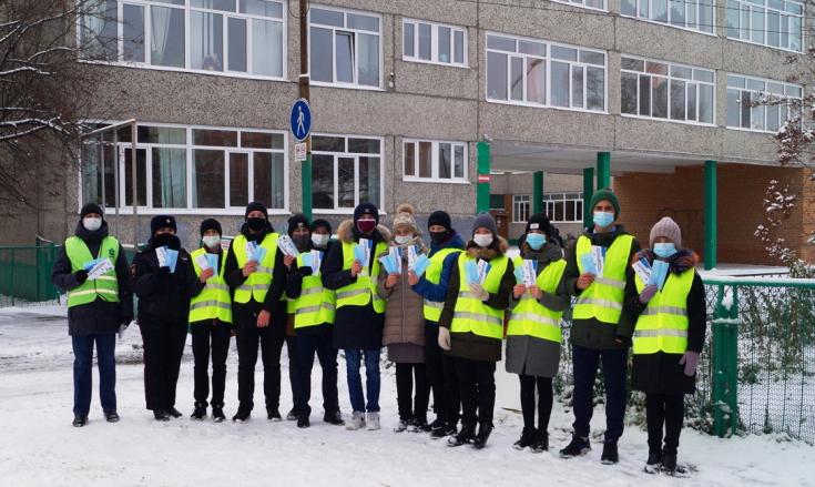 В Томске прошла акция «Помни о безопасности! Соблюдай ПДД! Носи маску!»