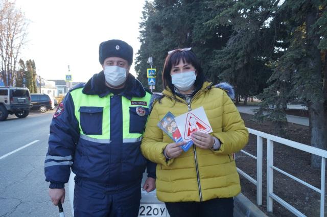 На Кубани родителей-водителей призвали использовать автокресло при перевозке юных пассажиров