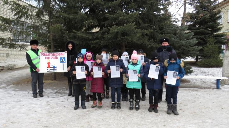 Саратовские автоинспекторы провели акцию «Безопасная дорога - детям!»