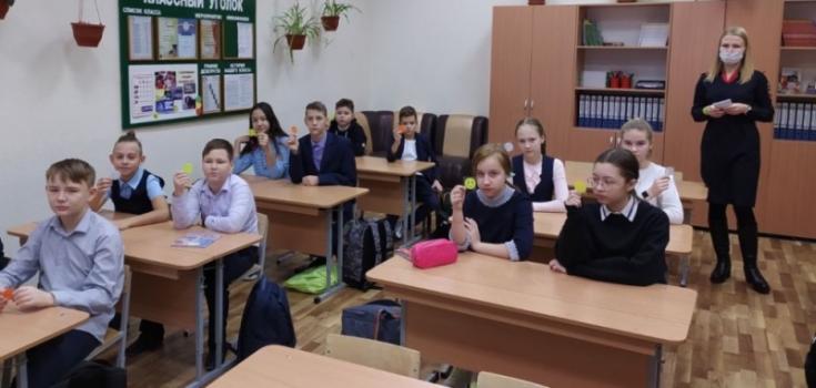 В Норильске госавтоинспекторы напомнили школьникам о правилах дорожного движения