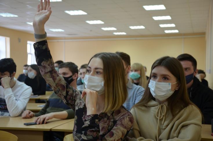 Более ста кировских студентов приняли участие в тренингах дорожной безопасности