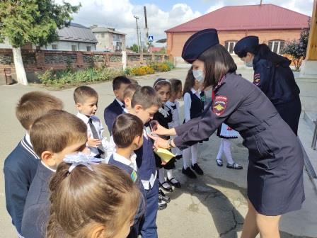 Сотрудники Ардонского отдела полиции провели «Урок безопасност» в школе
