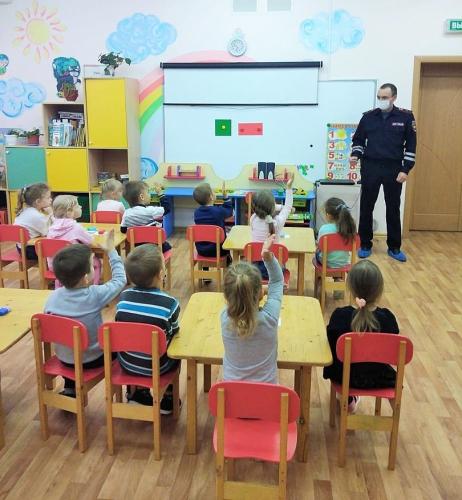 Обучающие челленджи по дорожной безопасности проводят для дошколят в регионе