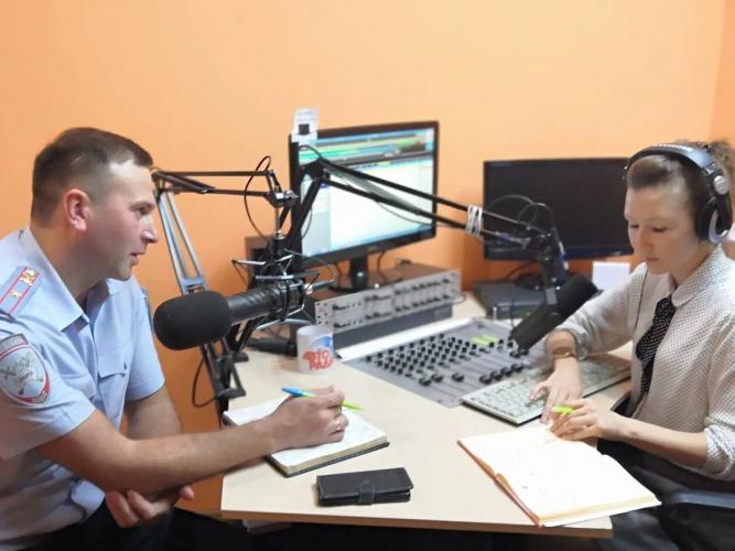 В эфире программы "Народ хочет знать" главный автоинспектор Нурлата