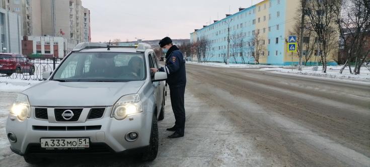 Сотрудники Госавтоинспекции Кольского района провели акцию «Водитель пропусти пешехода!»