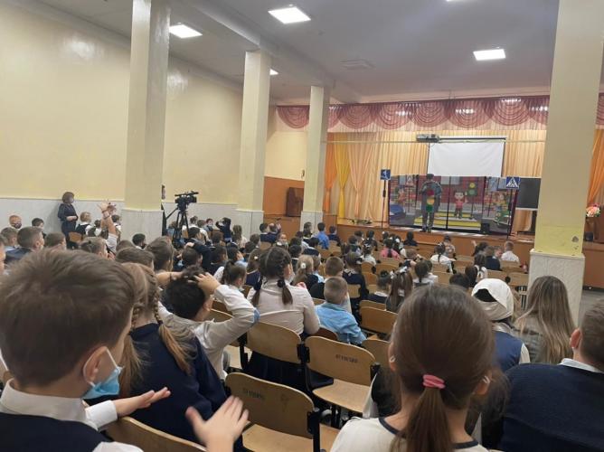 В декаду инвалидов автоинспекторы Нурлата проводят различные мероприятия