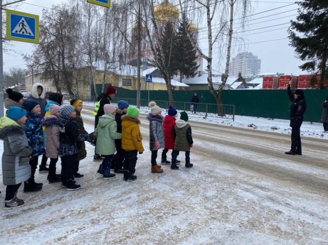 В Орле прошло профилактическое мероприятие «Внимание зимние каникулы!»