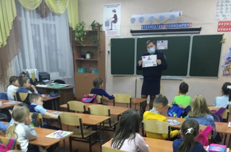 Урок по теме «Моя безопасность на дороге» прошел в Майминской школе