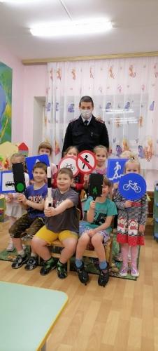 Кольские Госавтоинспекторы провели викторину «Красный, желтый, зеленый»