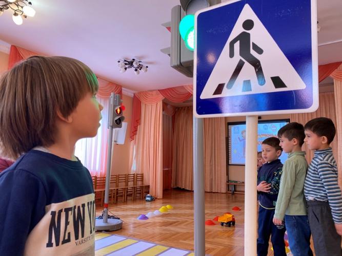 Уроки-практикумы по ПДД с воспитанниками дошкольных учреждений