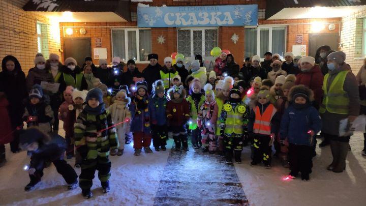 В детсаду «Сказка» города Тетюши состоялось мероприятие-дефиле костюмов и аксессуаров «Мода для пешехода!»