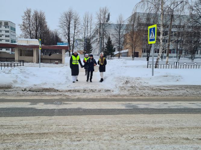 В Татарстане «Родительский патруль» провел акцию по профилактике ДТП с детьми