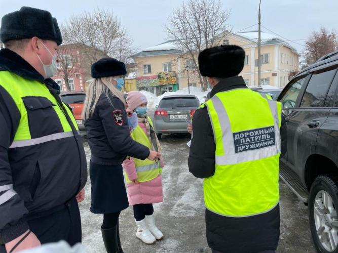 В регионе проходят поздравительные акции в честь Дня защитника Отечества