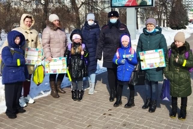 Пешеходные экскурсии для детей из Донецкой и Луганской народных республик провели автоинспекторы по дорогам Ульяновска