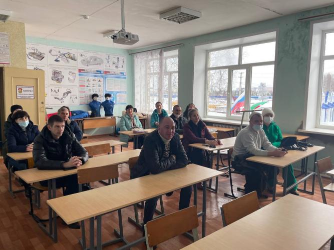 Встреча с родителями курсантов автошколы Нурлатского ДОСААФ