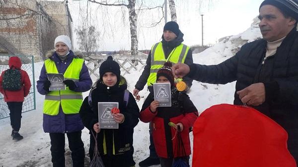 В Самарской области полицейские провели профилактические беседы с родителями, направленные на обеспечение детской безопасности