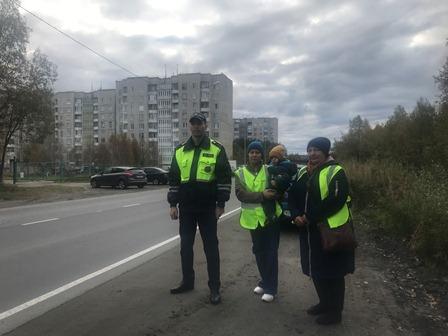 Сотрудники Госавтоинспекции города Оленегорска провели профилактическое мероприятие «Родительский патруль»