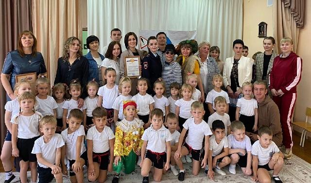 В Краснодарском крае автоинспекторы принимают активное участие в обучении малышей Правилам дорожного движения