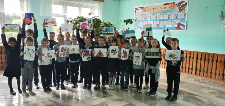 Ребята Базарно-карабулакского района призвали водителе и пешеходов соблюдать Правила дорожного движения