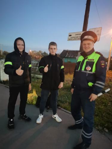 Сотрудники ГИБДД Заокского района Тульской области провели акцию "Пешеход - соблюдай ПДД!"