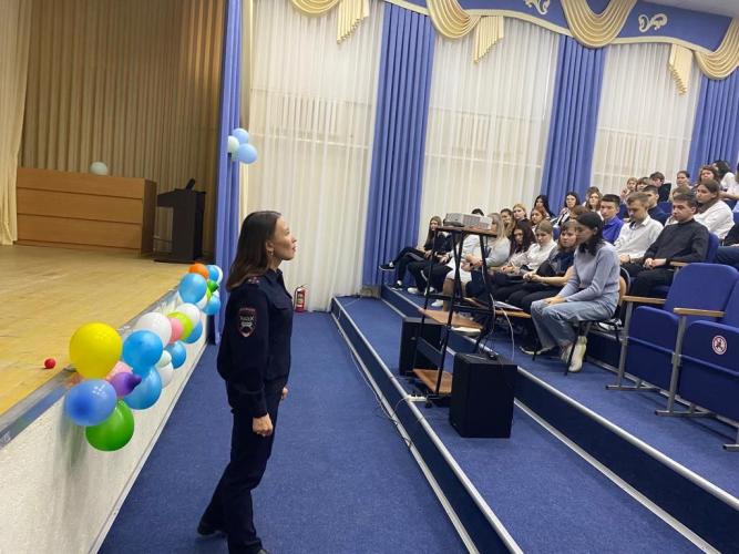 В Татарстане автоинспекторы проводят краш-курсы для студентов