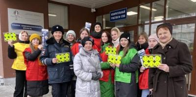 В Свердловской области Госавтоинспекция и общественность объединили усилия, чтобы напомнить уральцам о соблюдении ПДД