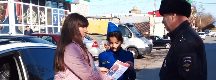 Юные инспекторы движения и сотрудники Госавтоинспекции Кабардино-Балкарии провели профилактические беседы с водителями