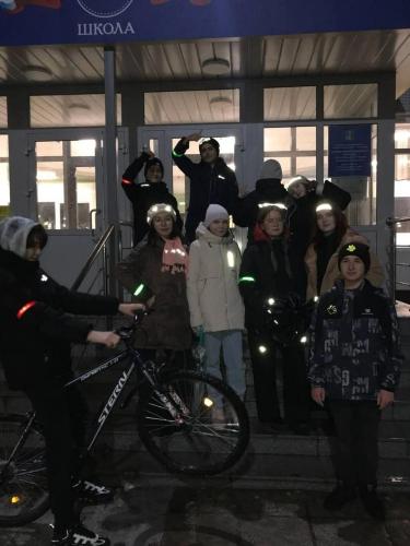 Нижнекамске в целях привлечения внимания участников дорожного движения, ученики школы N26 провели необычное мероприятие