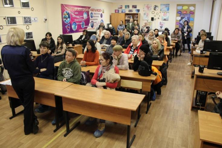 Сотрудники Госавтоинспекции Тульской области приняли участие в родительских собраниях