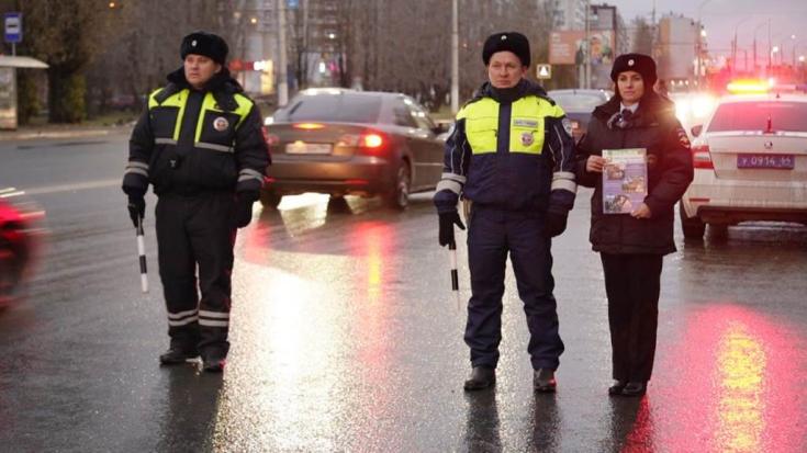 В Балаковском районе дорожные полицейские организовали рейд «Вежливый водитель – внимательный пешеход»!